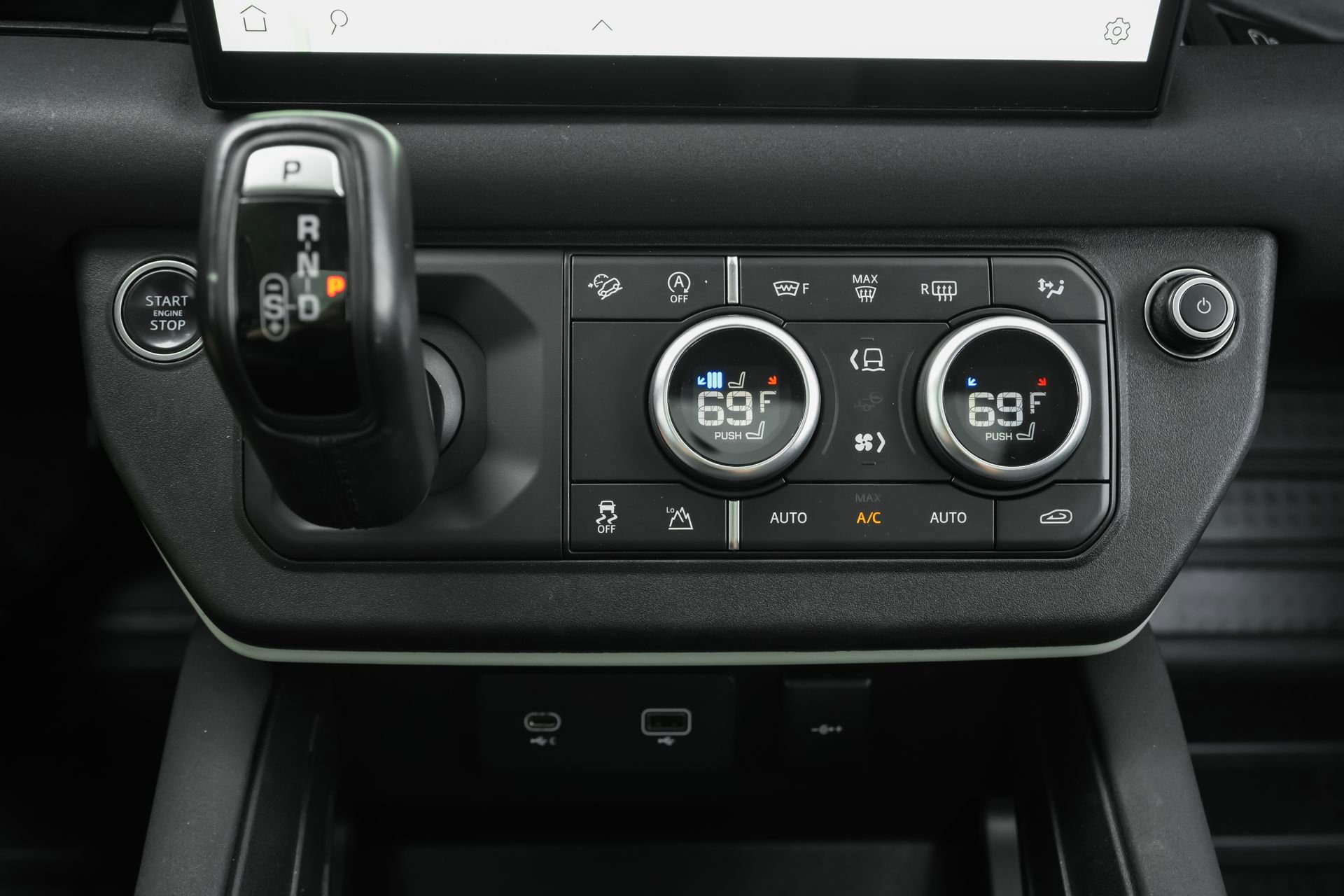 Used 2022 Land Rover Defender 110 SE image 15