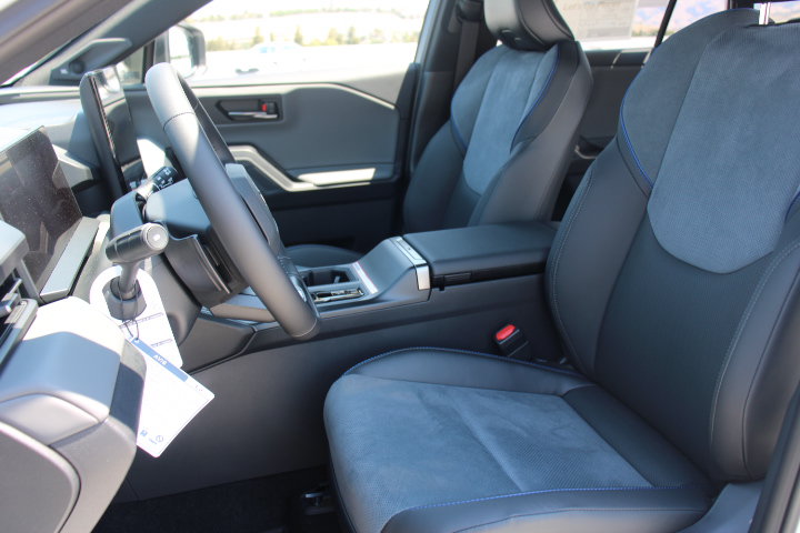 New 2026 Toyota RAV4 XSE w/ Panoramic Sun Roof Package AWD/4WD image 10