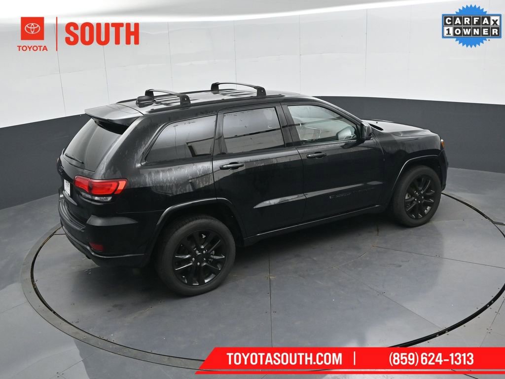 Used 2022 Jeep Grand Cherokee Laredo X image 49