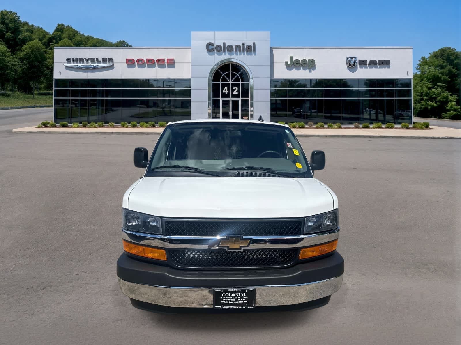 Used 2025 Chevrolet Express 2500 w/ Driver Convenience Package RWD image 11