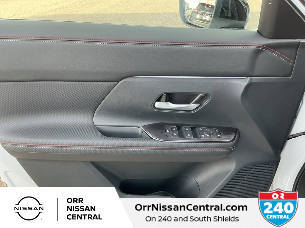 New 2026 Nissan Kicks SR w/ SR Premium Package image 16
