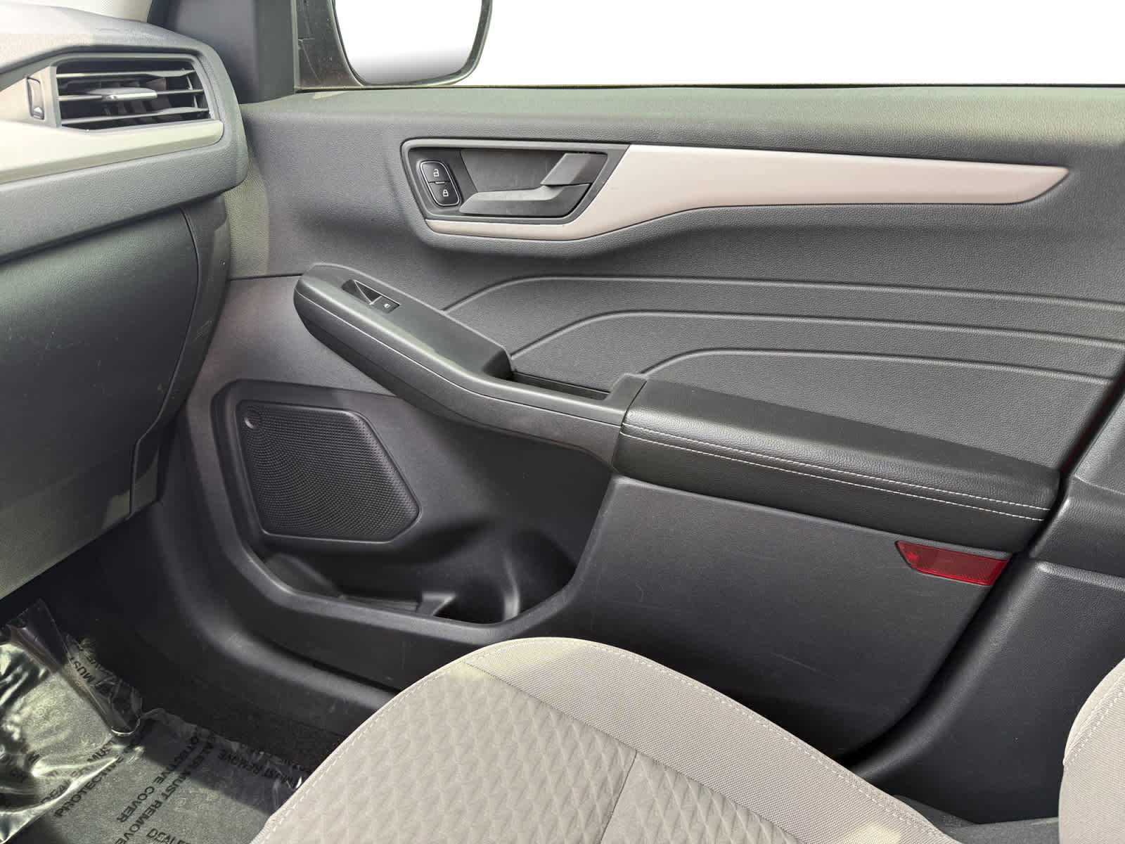 Used 2022 Ford Escape SE w/ Cold Weather Package FWD image 20