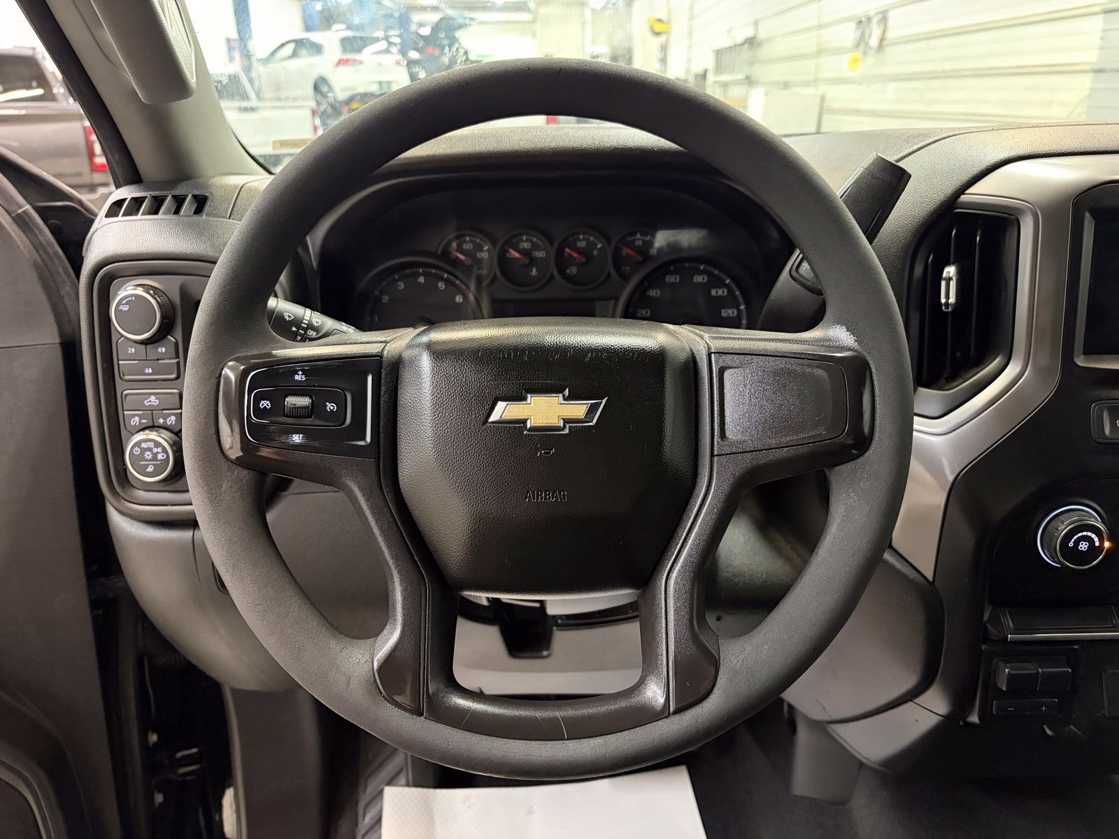 Used 2020 Chevrolet Silverado 2500 Custom w/ Custom Value Package AWD/4WD image 15