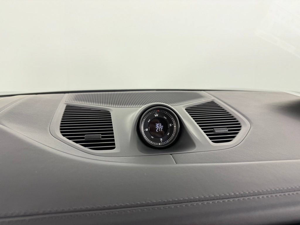 Certified 2025 Porsche Cayenne S AWD/4WD image 22