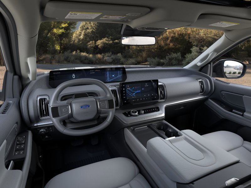 New 2025 Ford Expedition Active image 9