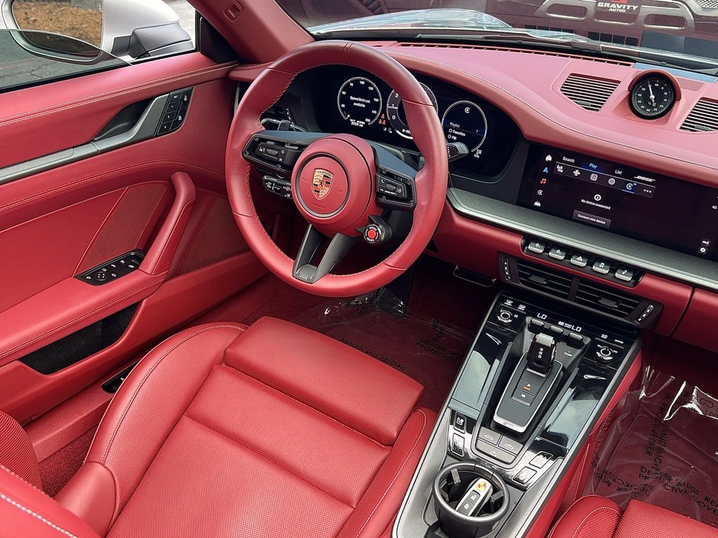 Used 2025 Porsche 911 Carrera image 39