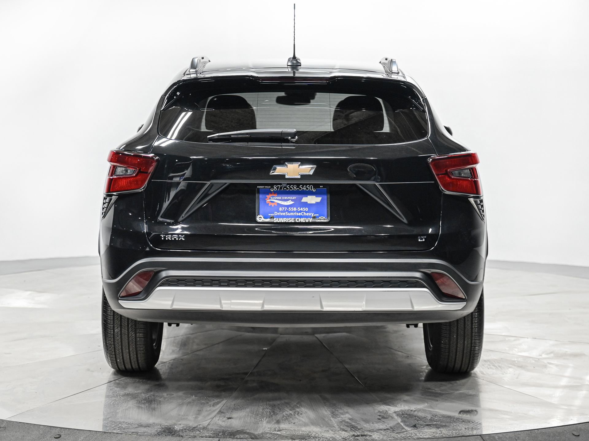 Used 2026 Chevrolet Trax LT w/ LT Convenience Package image 5