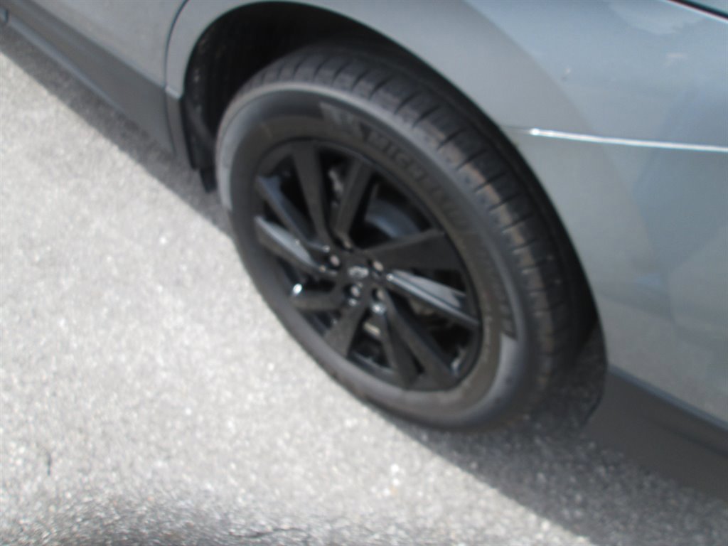 Used 2023 Chevrolet Equinox LS w/ LS Convenience Package image 8