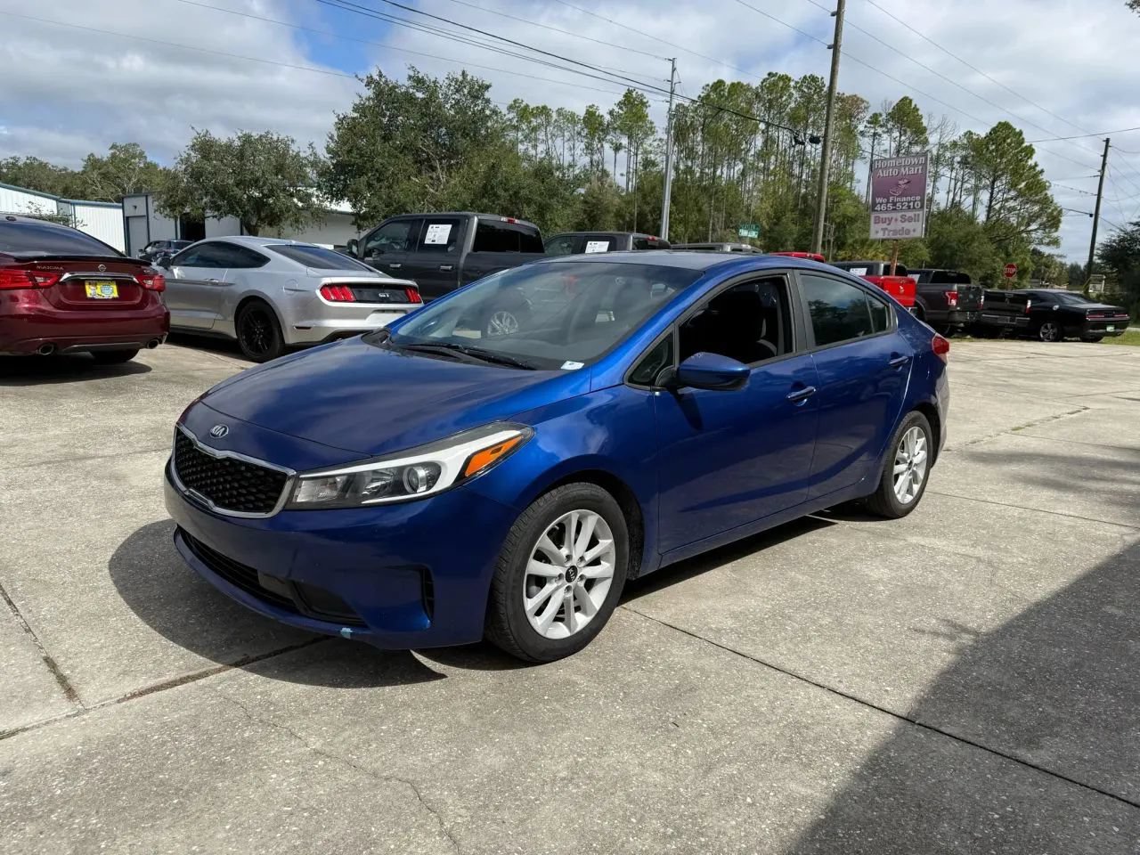 Used 2017 Kia Forte LX w/ LX Popular Package FWD image 3