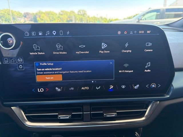 Used 2024 Chevrolet Equinox EV LT AWD/4WD image 28