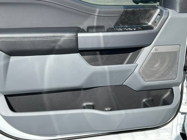 New 2025 Ford F150 Lightning Flash AWD/4WD image 17