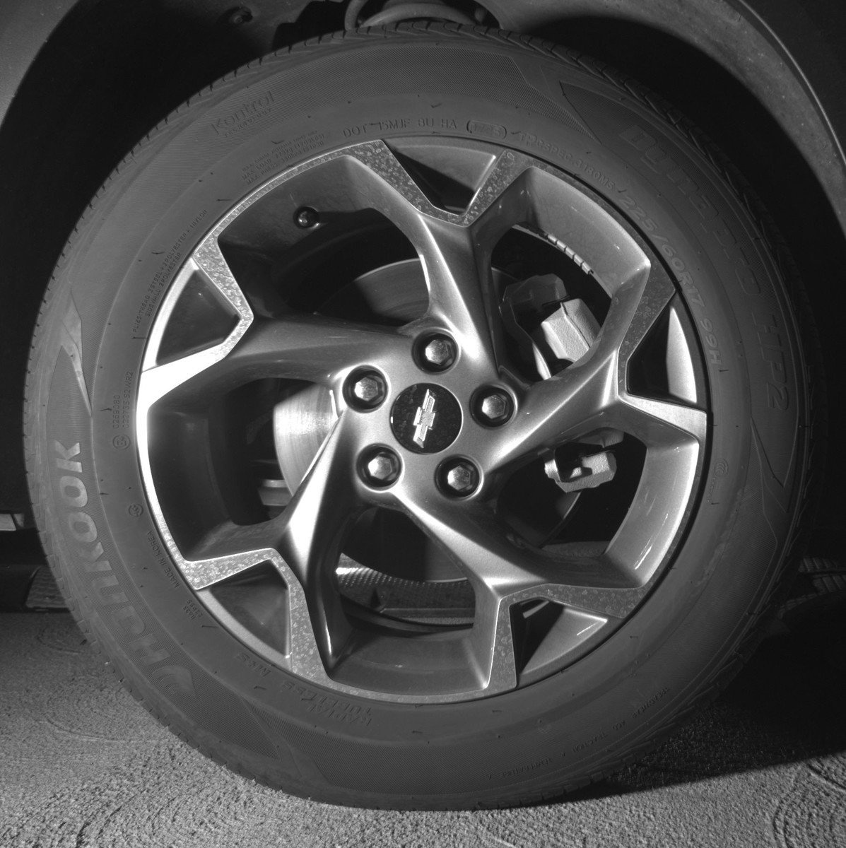 Used 2025 Chevrolet Trax LT FWD image 13