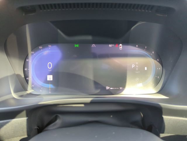 Used 2024 Volvo XC40 B5 Ultimate image 38