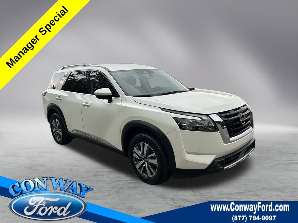 Used 2023 Nissan Pathfinder SL