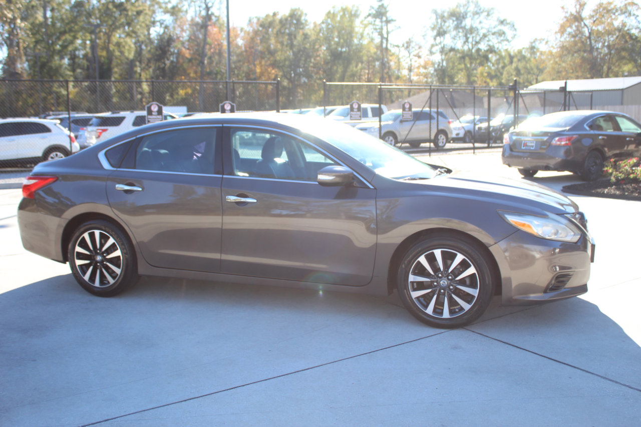 Used 2017 Nissan Altima 2.5 SL image 18