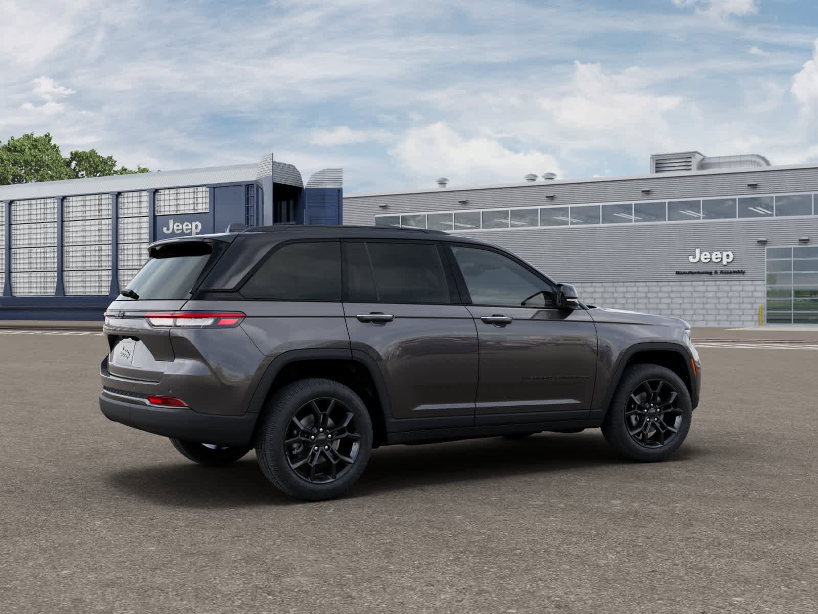 New 2025 Jeep Grand Cherokee Limited image 4