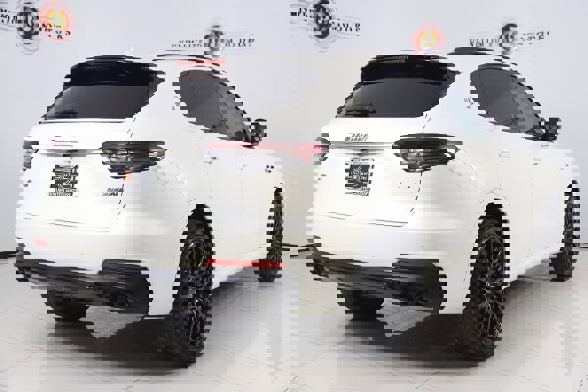 Used 2021 Maserati Levante S image 3