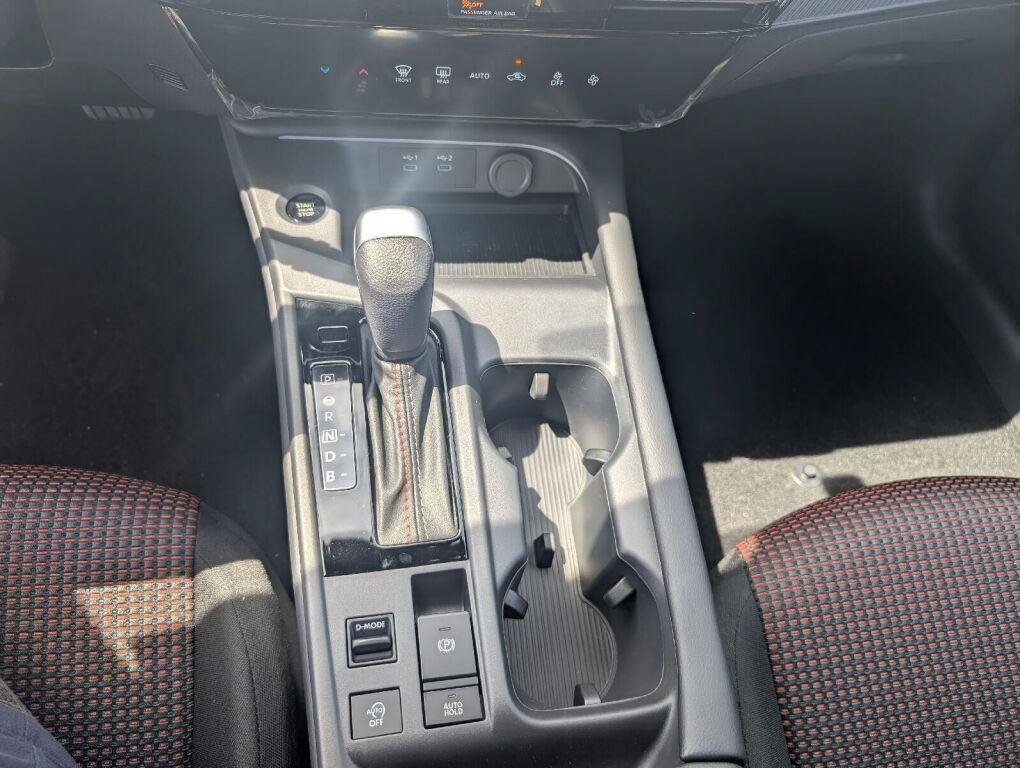 New 2026 Nissan Sentra SR w/ Floor Mat Package FWD image 35