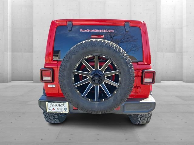 Used 2019 Jeep Wrangler Unlimited Sahara w/ Uconnect 4C Nav & Sound Group AWD/4WD image 5
