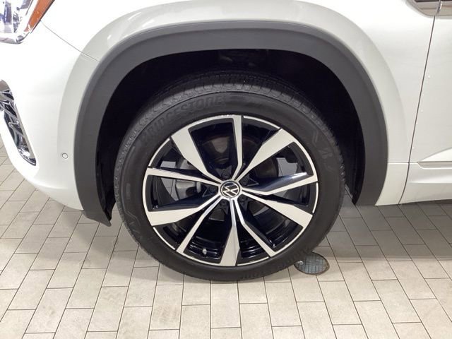 Used 2024 Volkswagen Atlas Cross Sport SEL Premium R-Line image 20