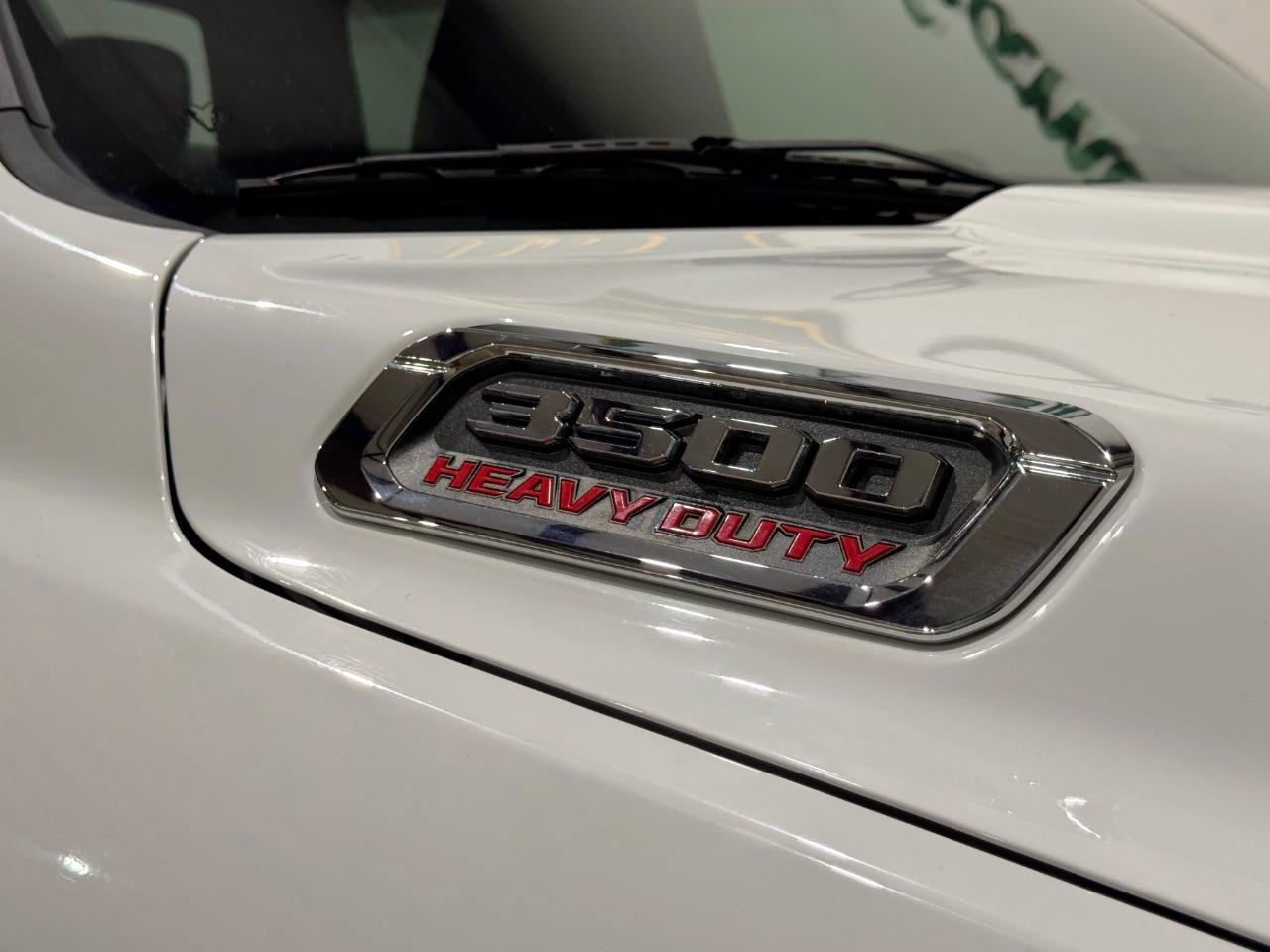 Used 2022 RAM 3500 Tradesman w/ Chrome Appearance Group AWD/4WD image 48