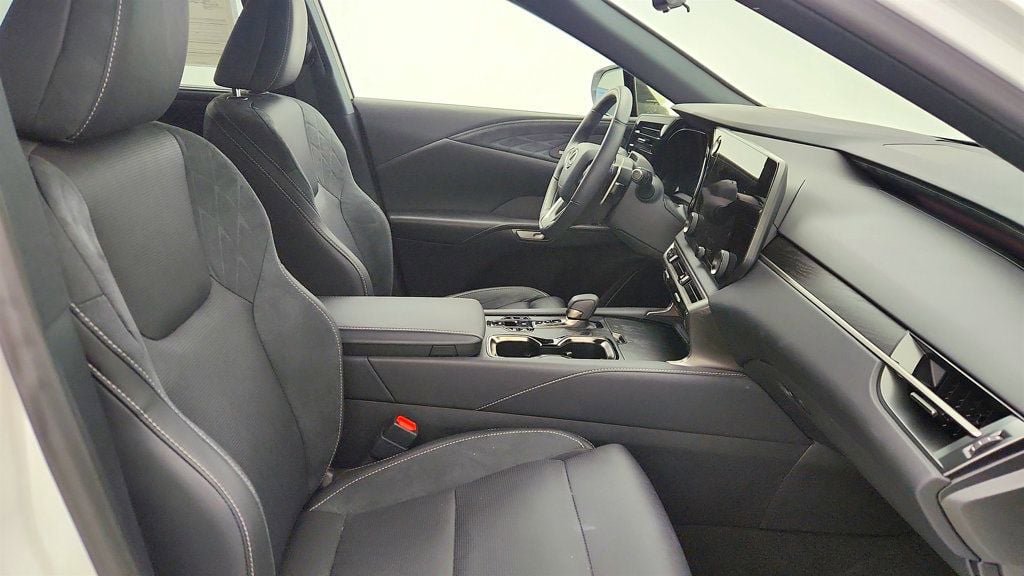 Used 2025 Lexus RX 450h AWD w/ Convenience Package image 23