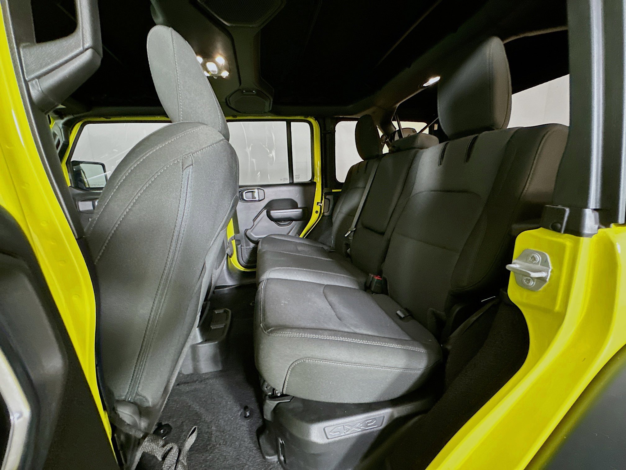 Used 2023 Jeep Wrangler Unlimited image 25