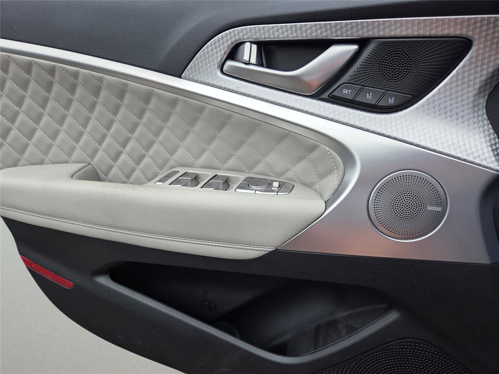 Used 2023 Genesis G70 3.3T w/ Sport Prestige Package image 20