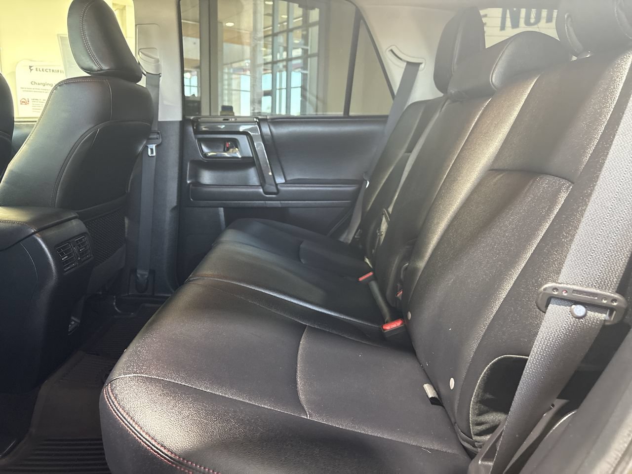 Certified 2024 Toyota 4Runner TRD Off-Road Premium w/ Moonroof Package AWD/4WD image 24