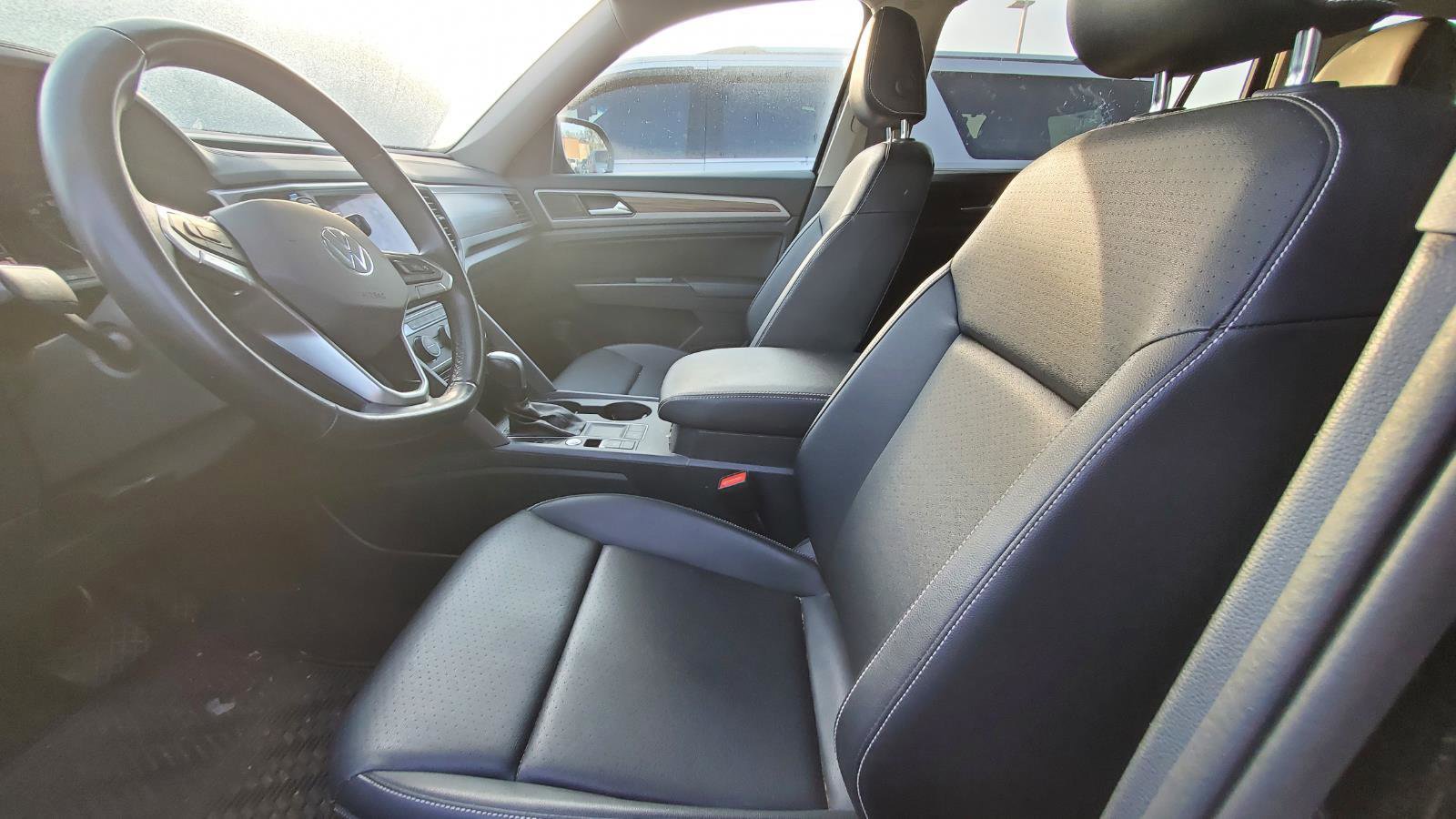 Used 2021 Volkswagen Atlas SE w/ Panoramic Sunroof Package image 3