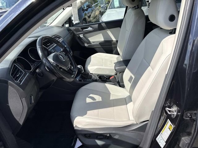 Used 2018 Volkswagen Tiguan SE image 14