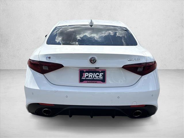 Used 2018 Alfa Romeo Giulia AWD image 6