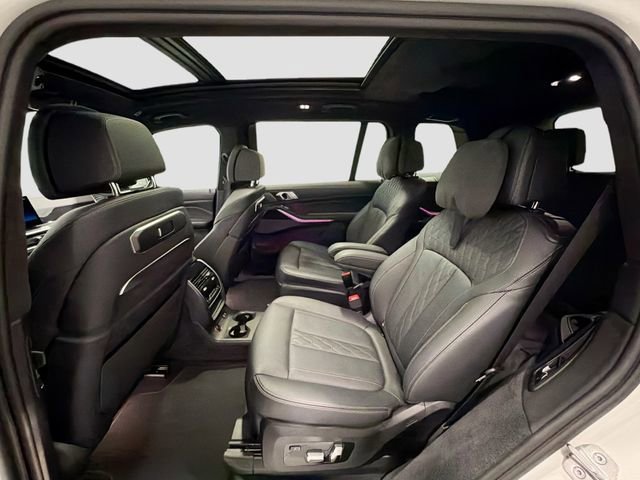 Used 2023 BMW X7 xDrive40i w/ Executive Package image 22