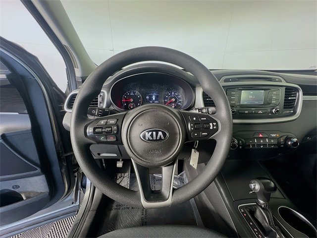 Used 2017 Kia Sorento LX image 13
