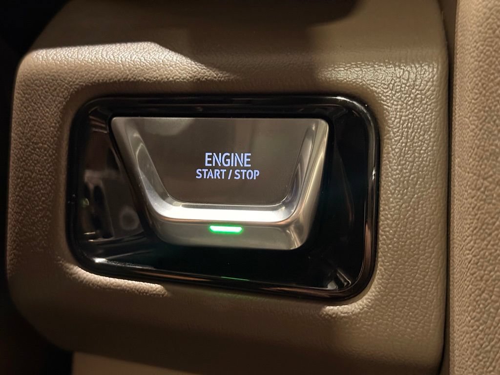 Used 2026 GMC Yukon Denali w/ Sun & Power Step Package AWD/4WD image 26