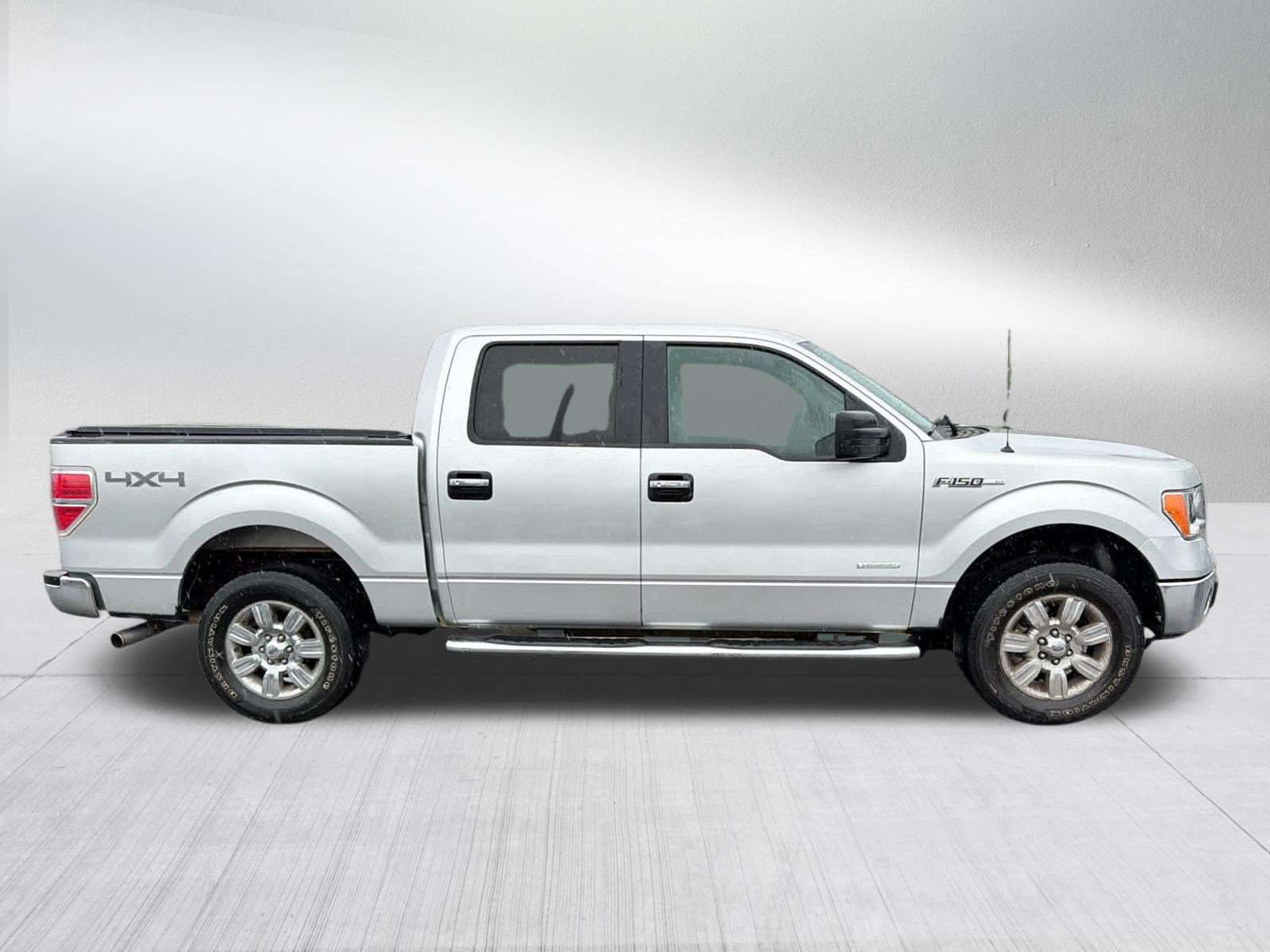 Used 2012 Ford F150 XLT w/ XLT Chrome Pkg AWD/4WD image 3