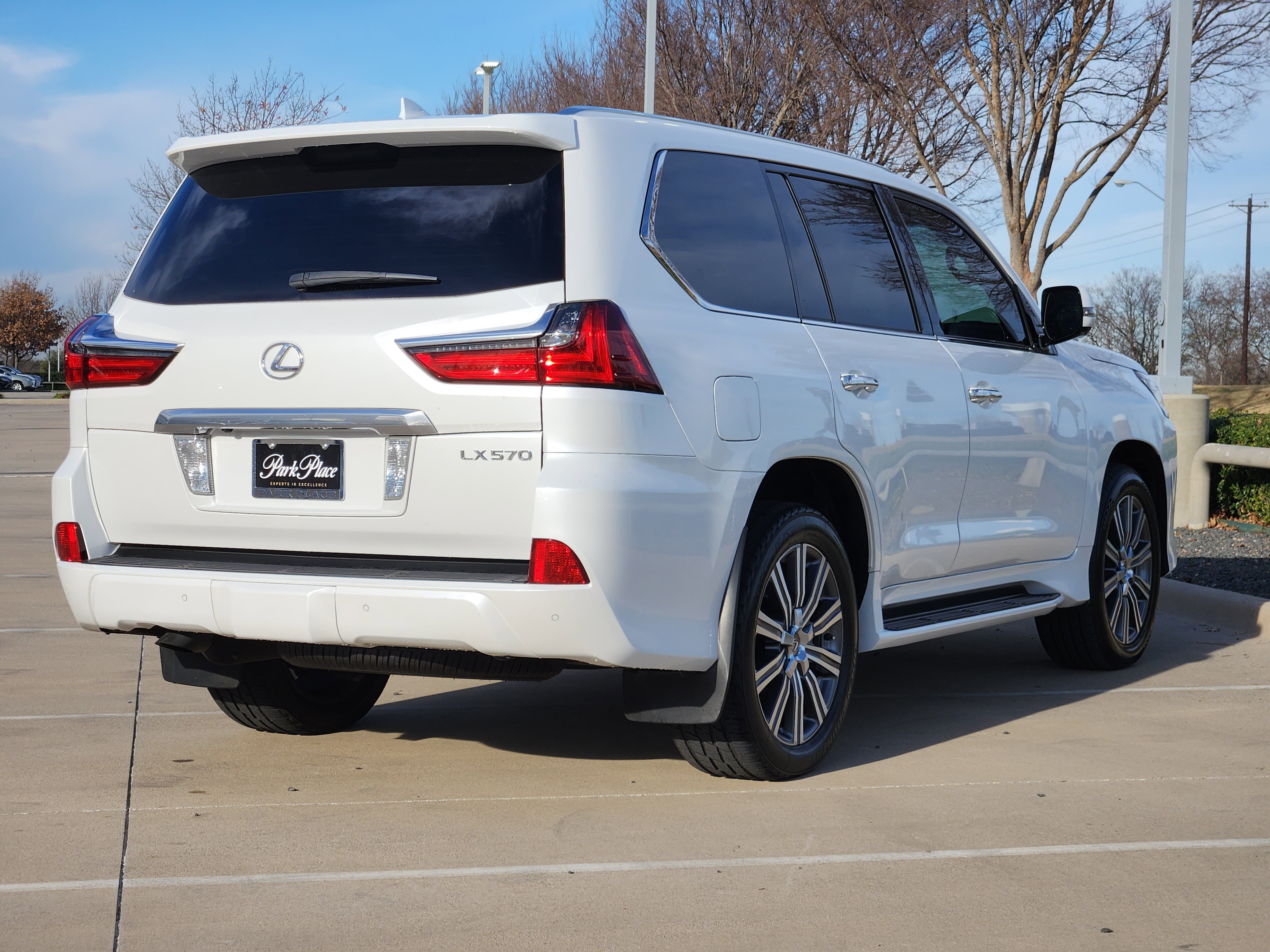 Used 2016 Lexus LX 570 4WD image 13