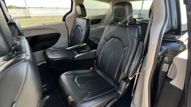 Used 2020 Chrysler Voyager Lxi image 75