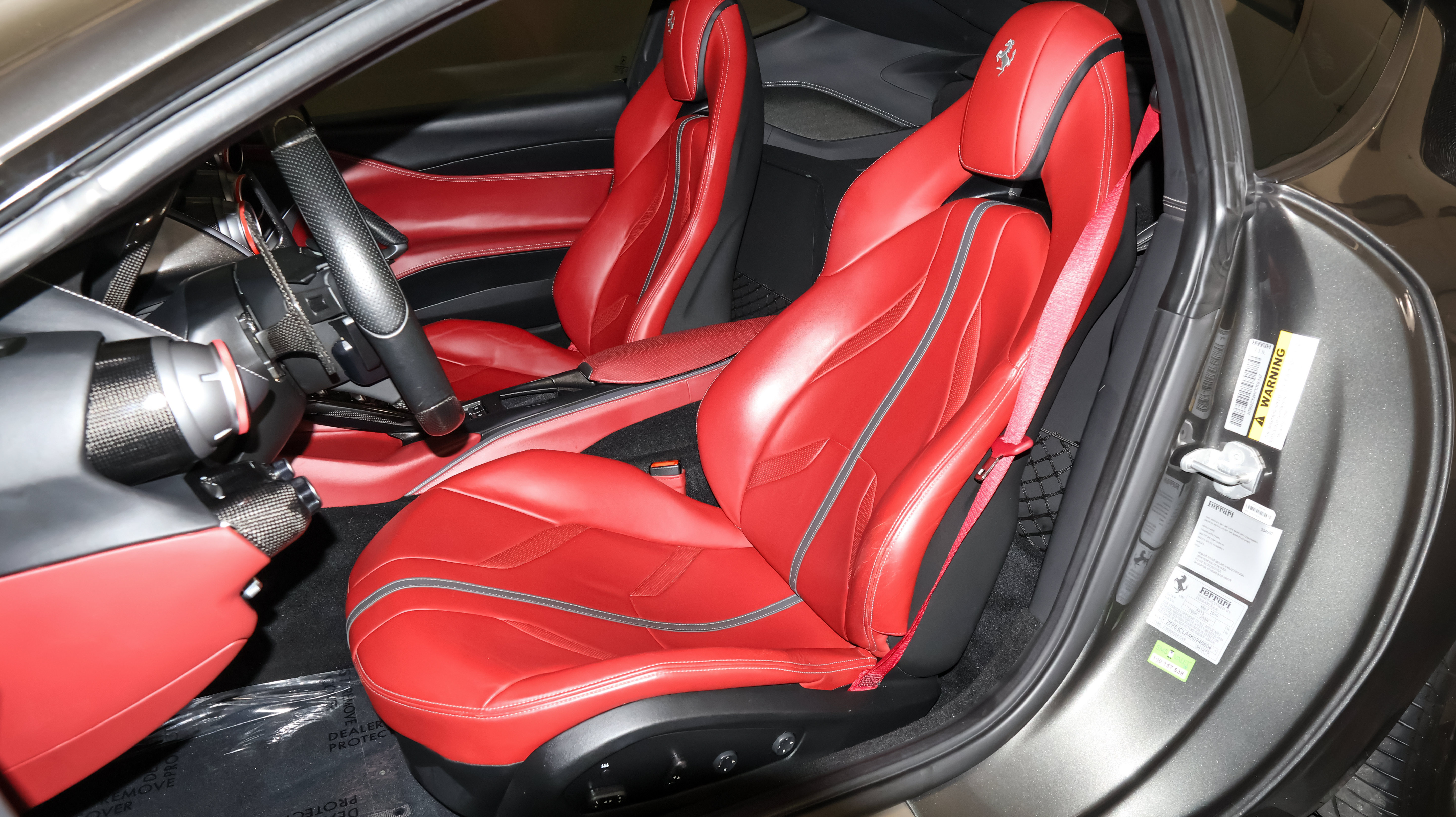 Used 2019 Ferrari 812 Superfast RWD image 14