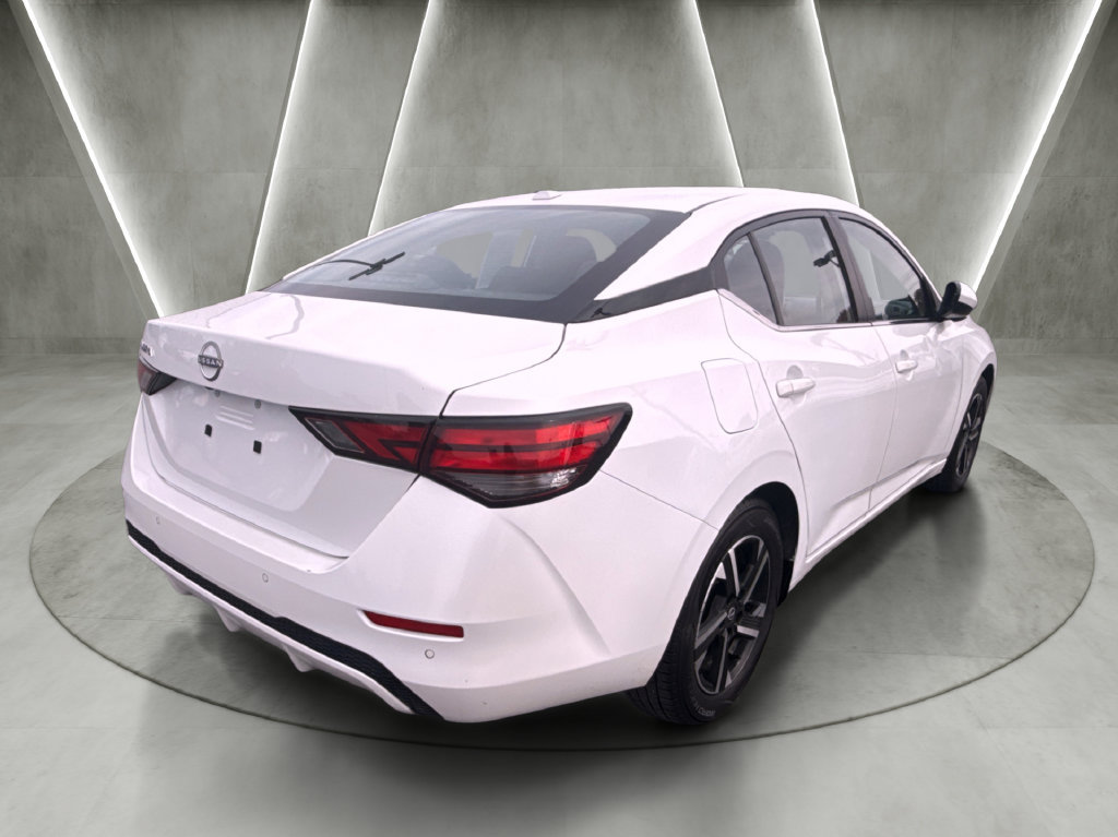 Used 2025 Nissan Sentra SV FWD image 3