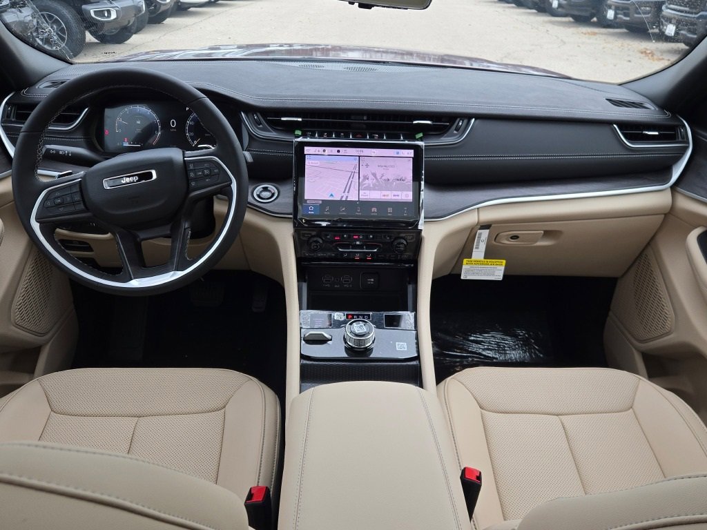 New 2025 Jeep Grand Cherokee Limited image 20
