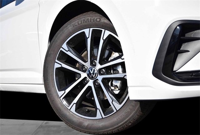 New 2026 Volkswagen Jetta Sport image 3