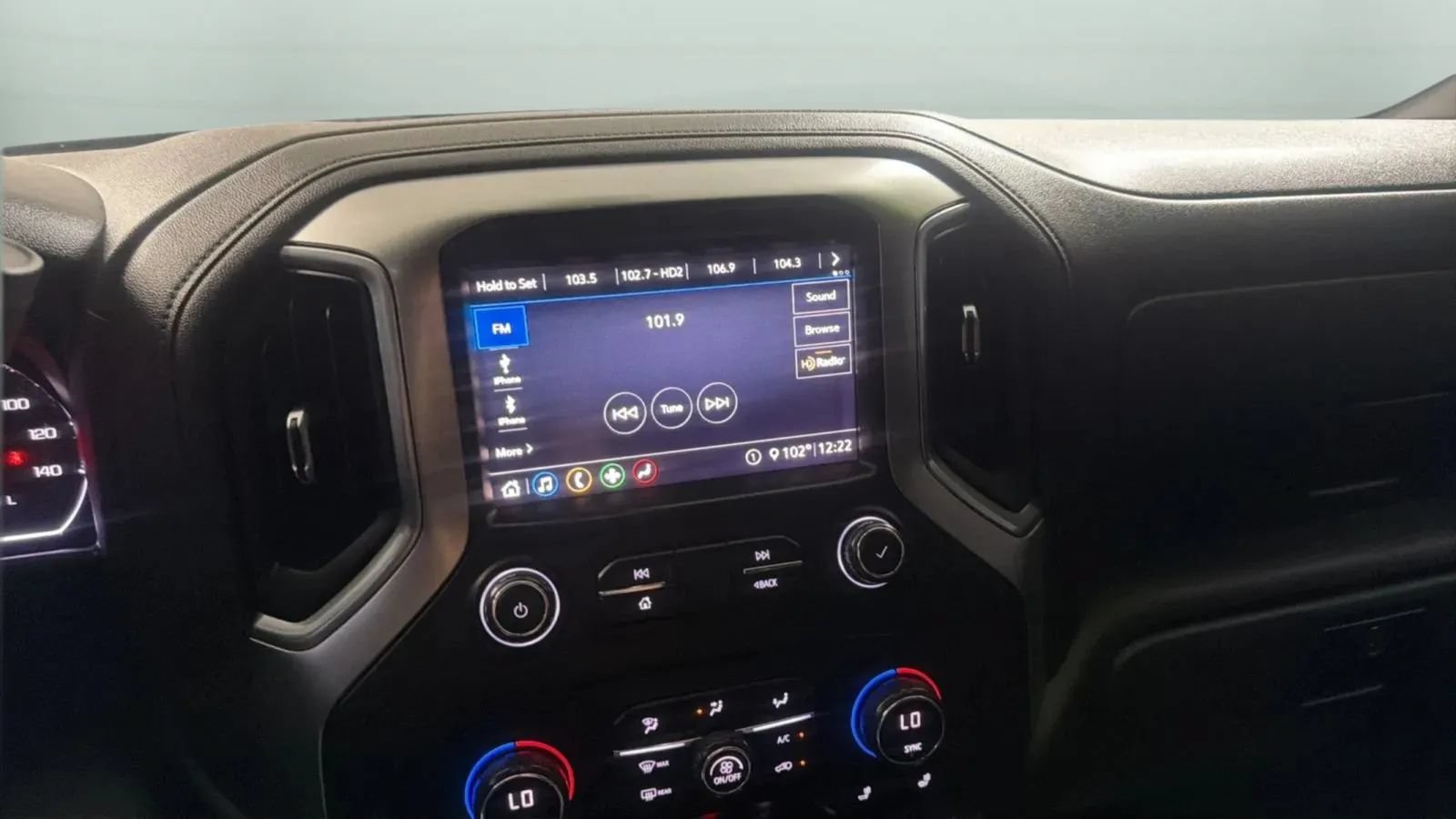 Used 2020 Chevrolet Silverado 1500 LT w/ Texas Edition AWD/4WD image 13
