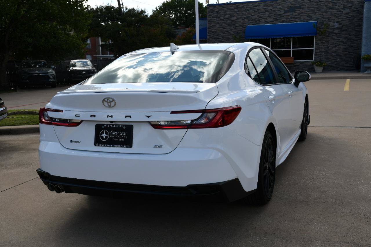 Used 2026 Toyota Camry SE FWD image 6