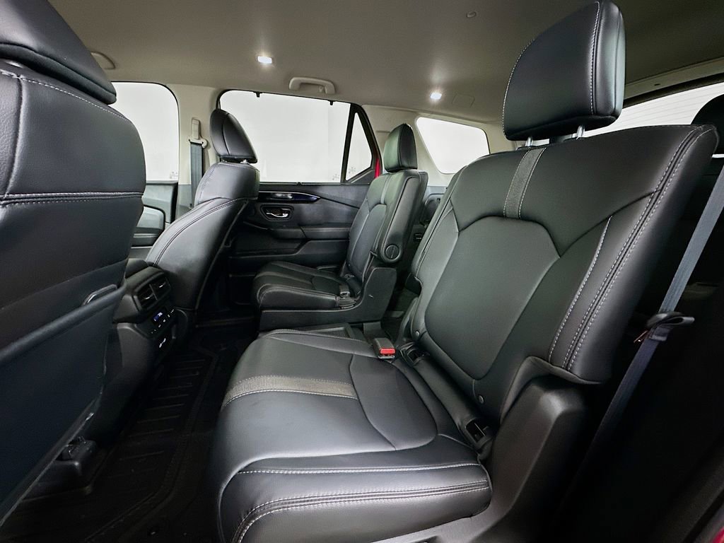 Used 2023 Honda Pilot EX-L image 4