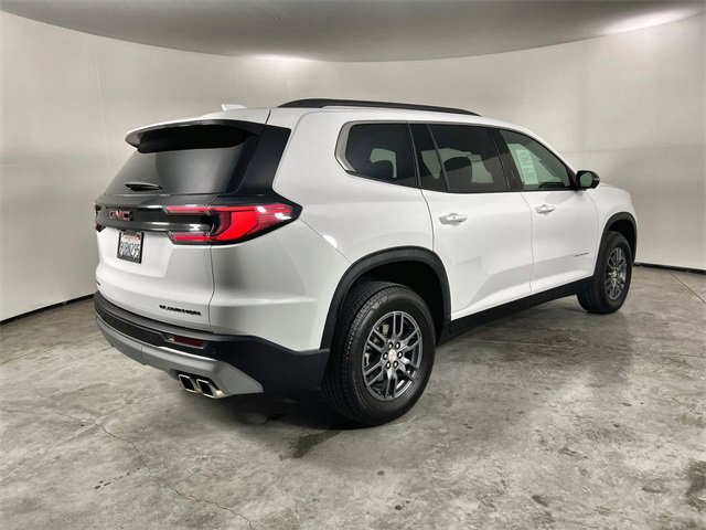 Used 2025 GMC Acadia Elevation image 8