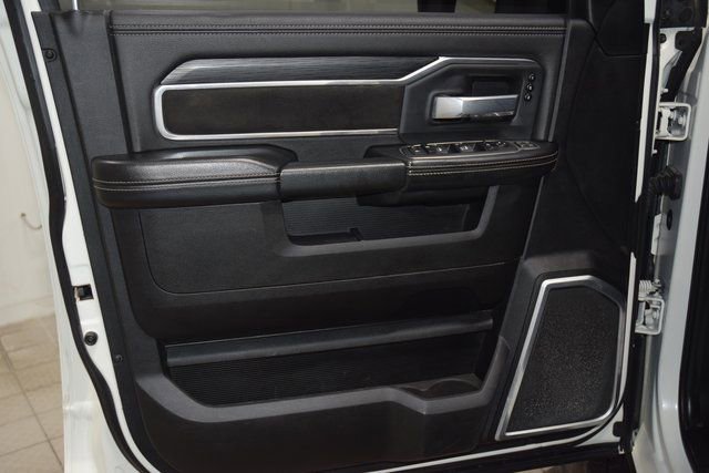 Used 2024 RAM 3500 Laramie w/ Night Edition image 47