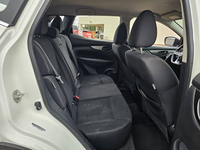 Used 2021 Nissan Rogue Sport S image 25