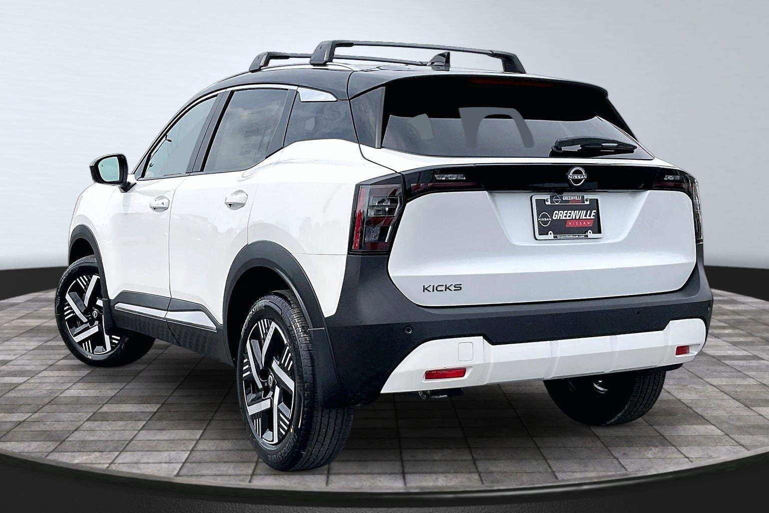 New 2026 Nissan Kicks SV FWD image 4