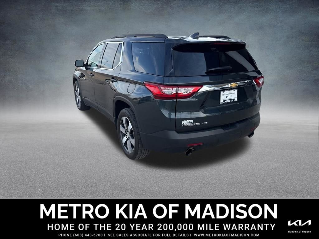 Used 2020 Chevrolet Traverse LT w/ LT Premium Package image 4